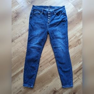 Judy Blue size 15/32